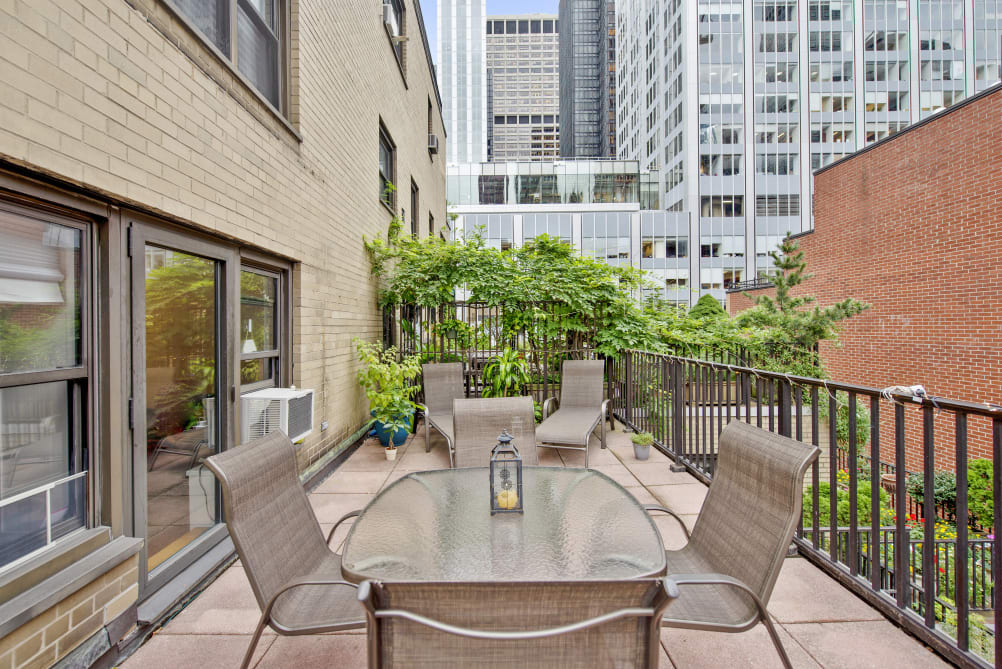 135 E 54th St, #15G