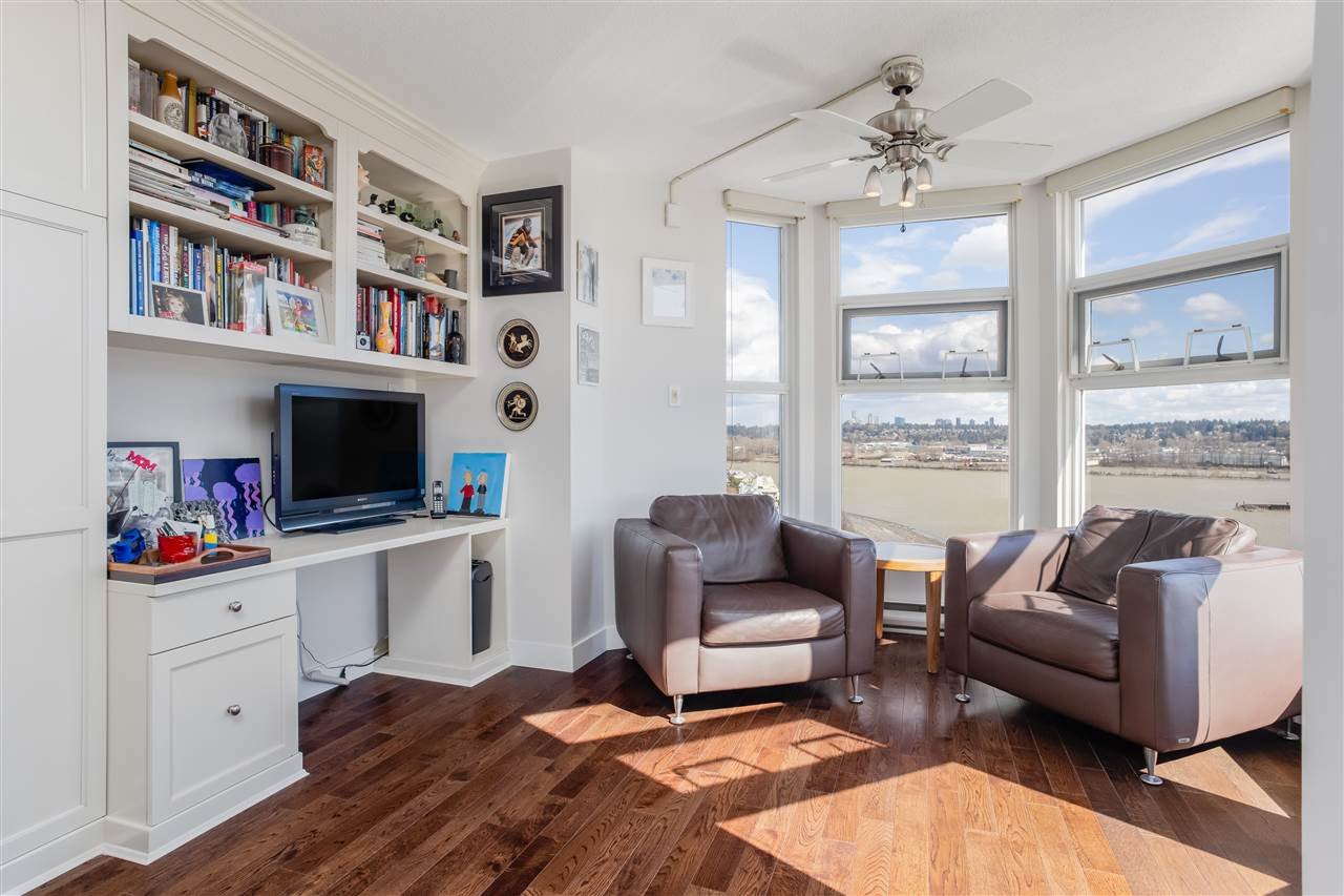 1603-1250 Quayside Dr