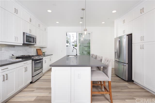 36 Marisol St