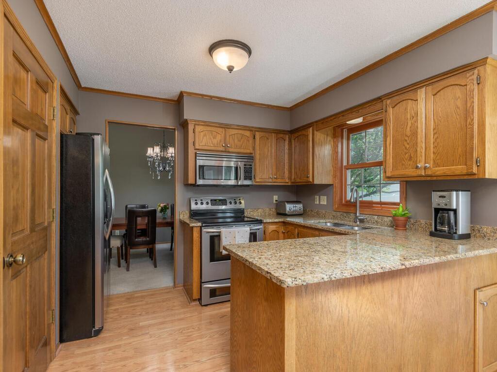 1600 Ashbury Pl