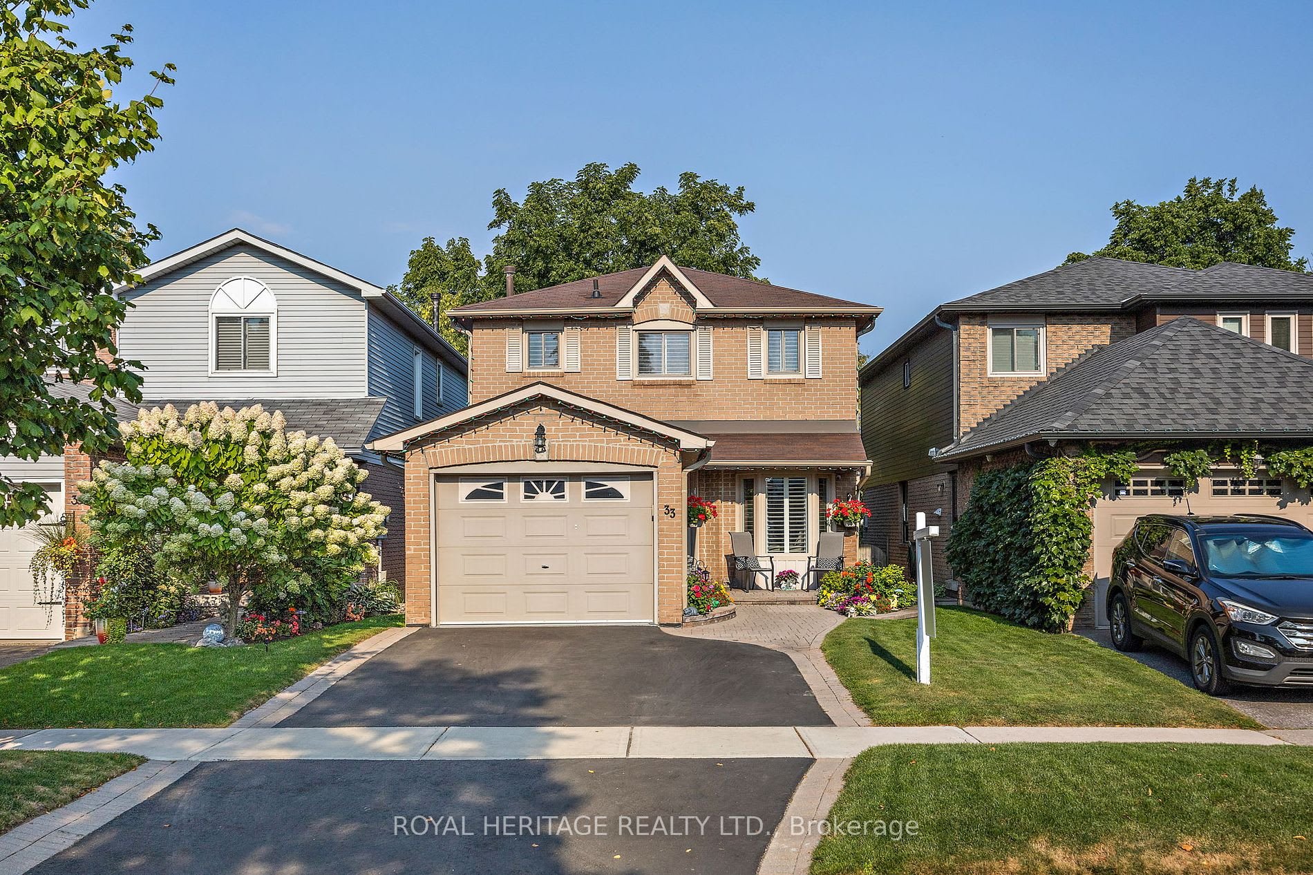 33 Harman Dr N