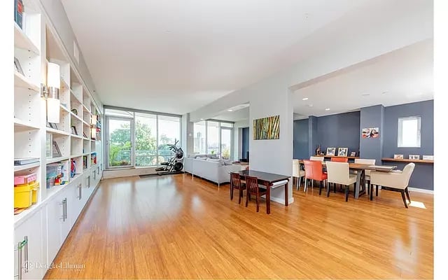 3751 Riverdale Ave Unit: 5A