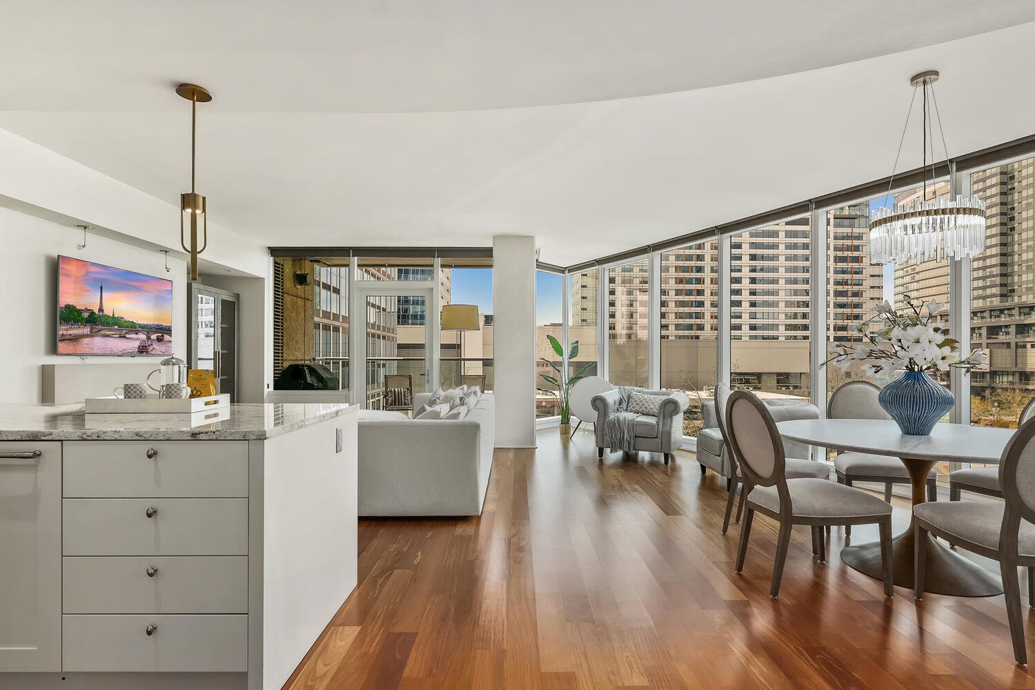 500 106th Avenue NE, Unit 601