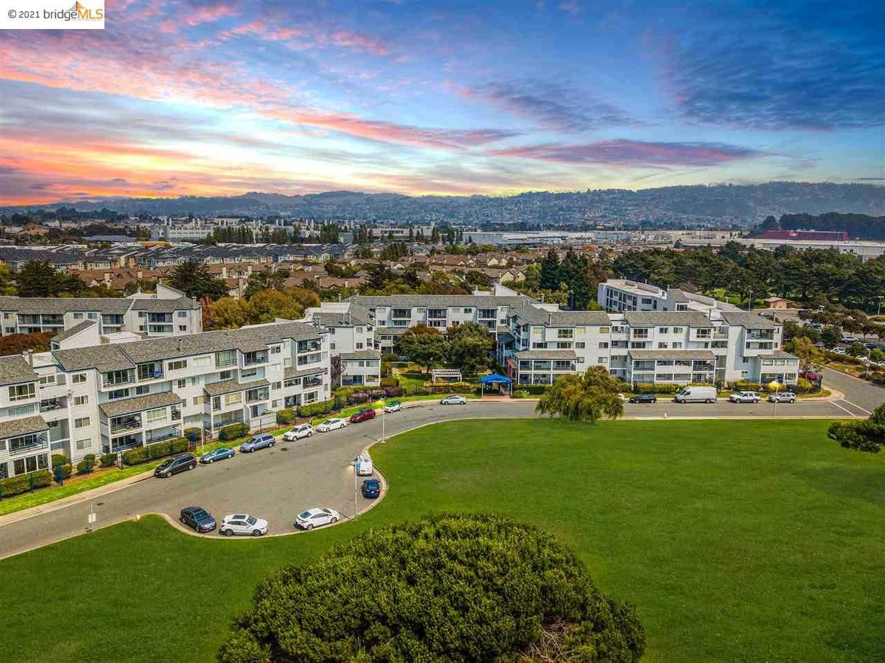 1207 Melville Sq