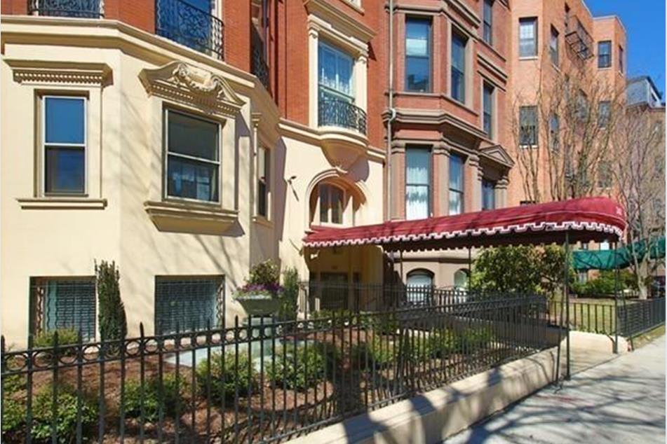 242 Beacon St #8