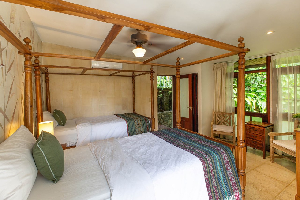 Balinese Tropical Rental Villa, Manuel Antonio, Puntarenas