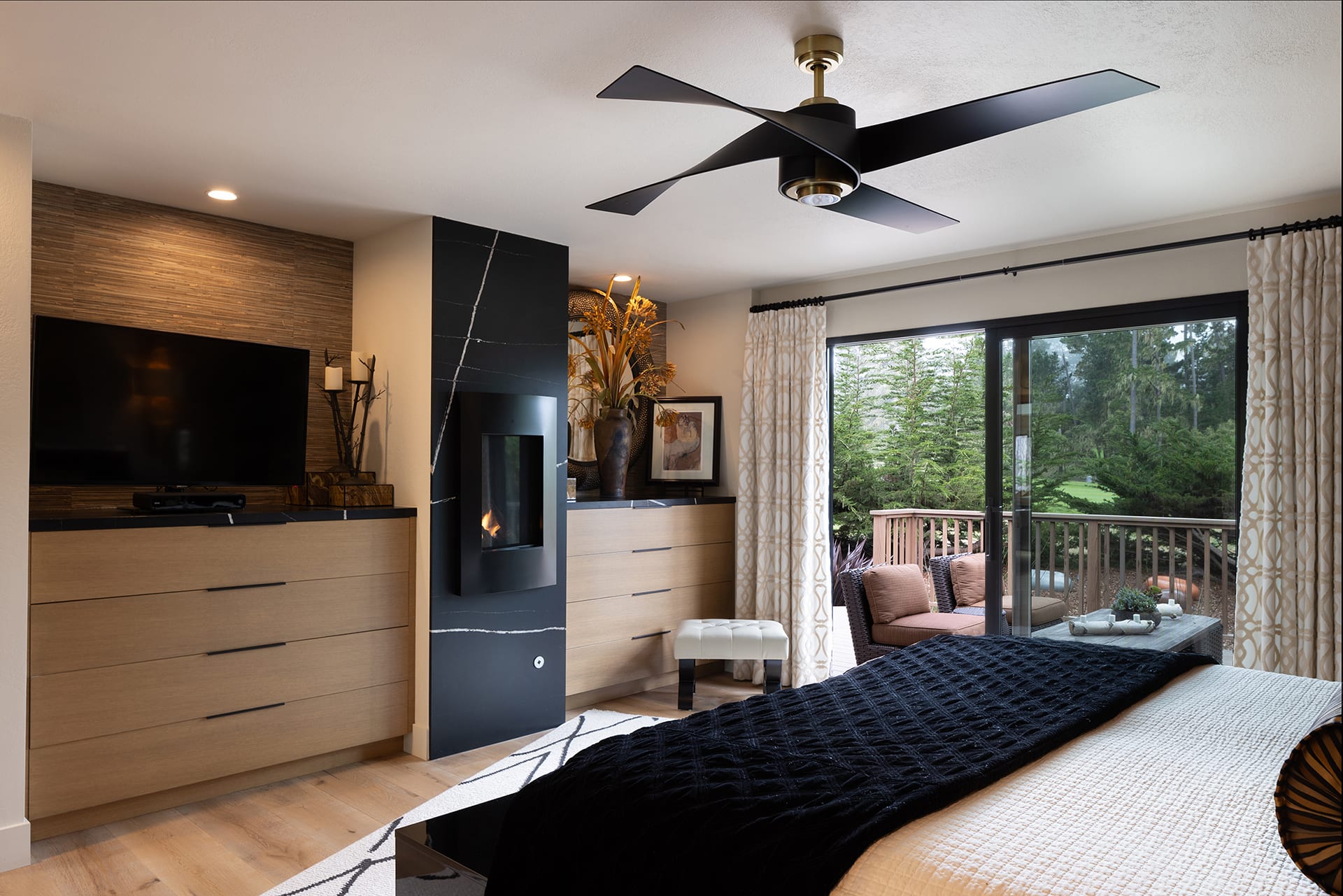 Stunning Contemporary on Spyglass - 1098 Spyglass Woods Dr