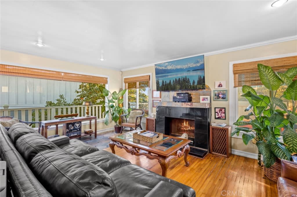 226 La Jolla Dr
