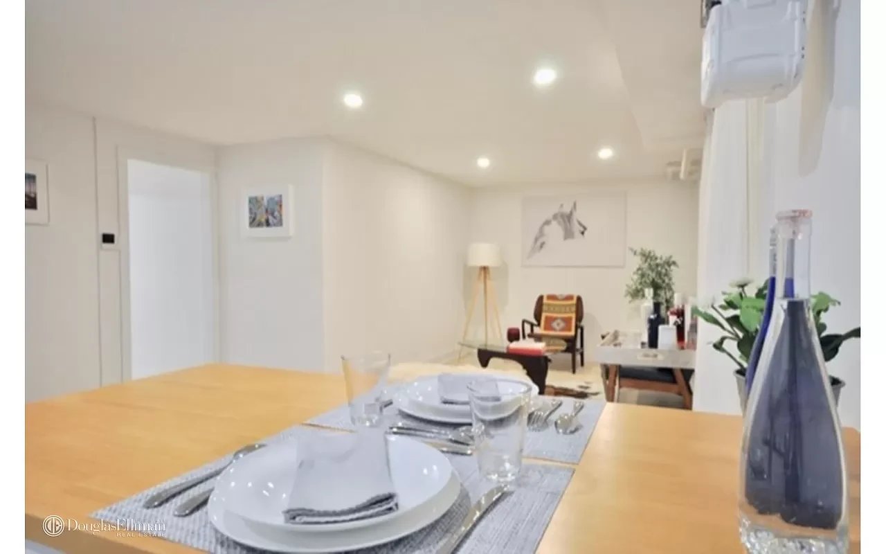 334 West 22nd Street Unit: 28