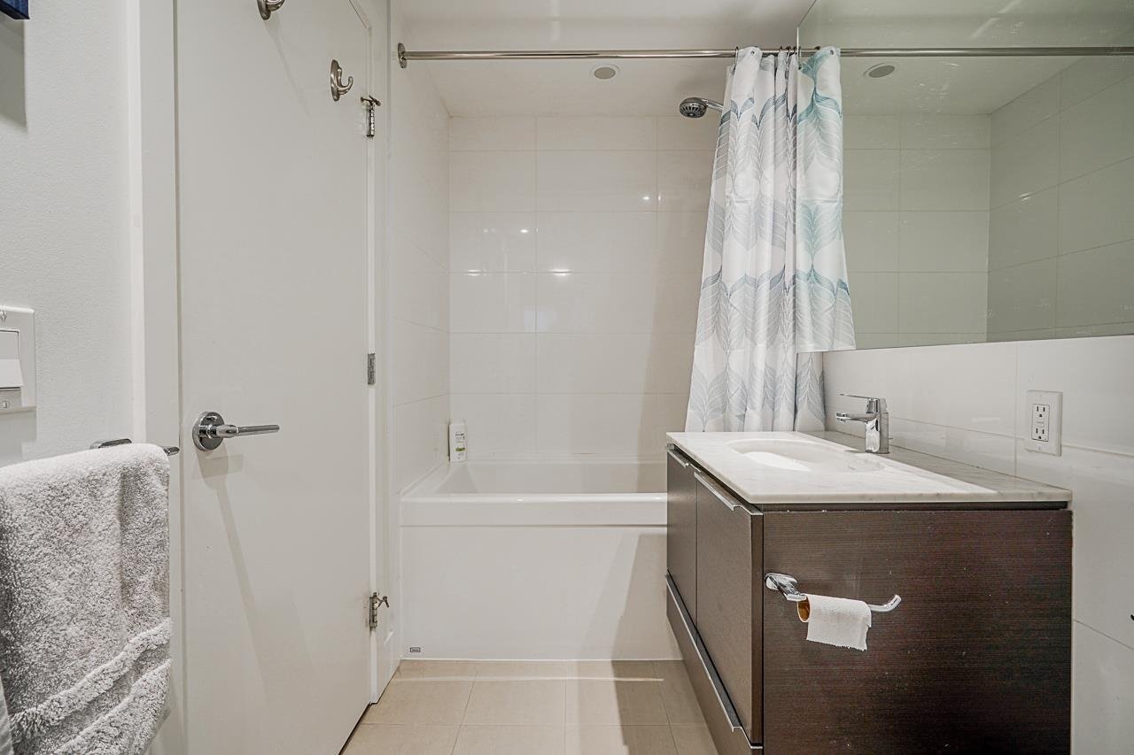 808-5233 Gilbert Rd