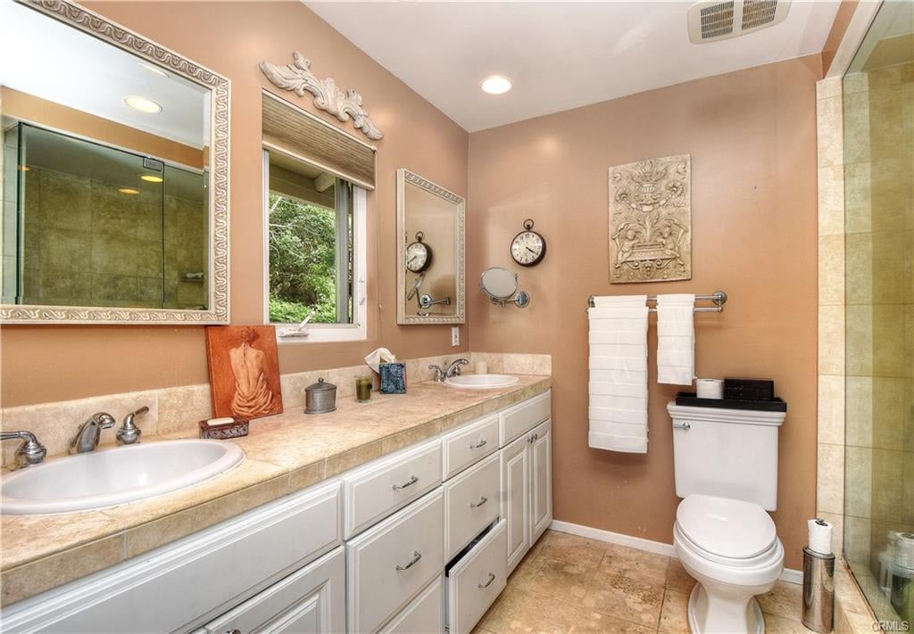 3043 Mountain View Drive