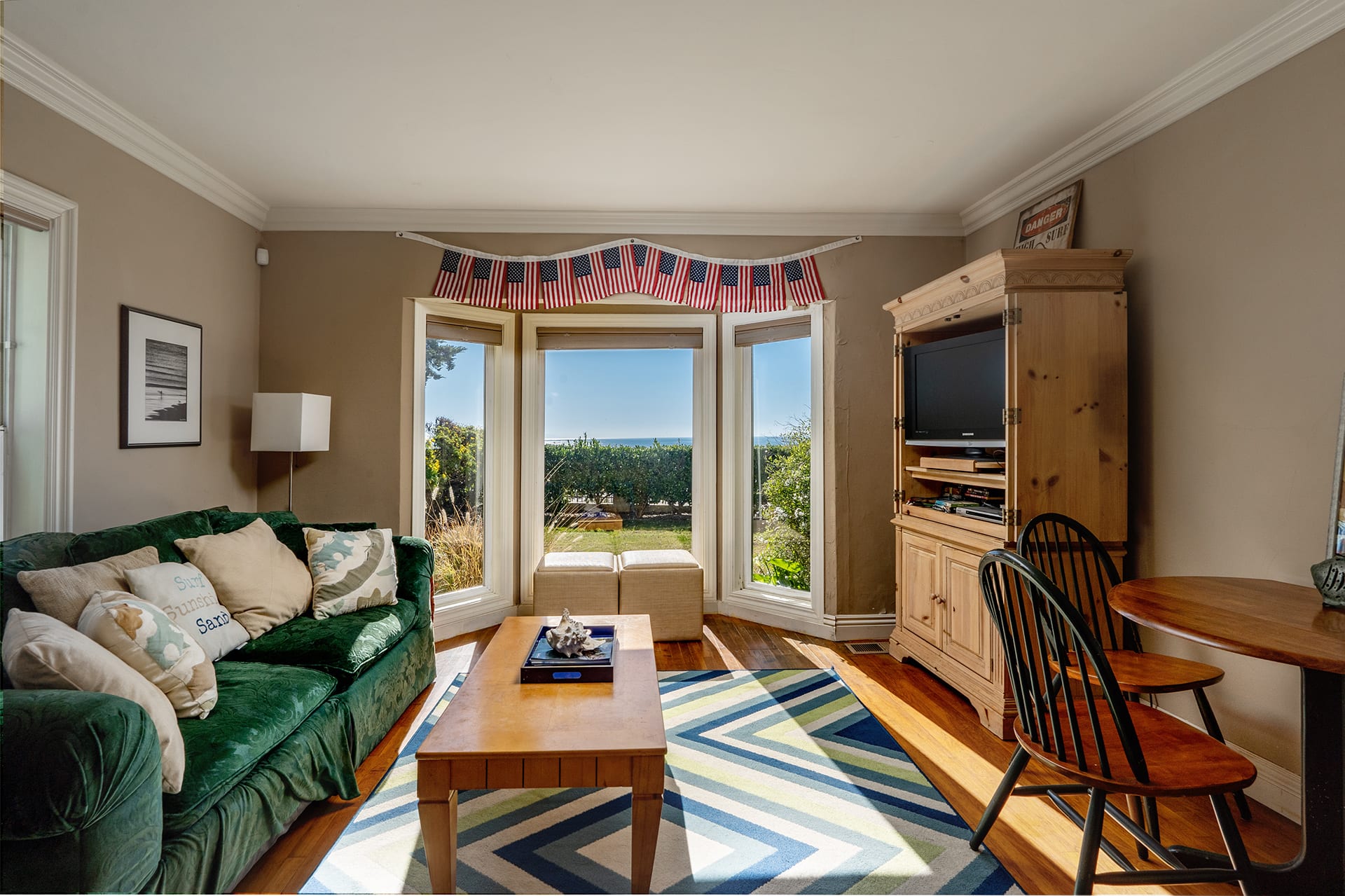 Santa Cruz Beach Living - 1703 E Cliff Dr