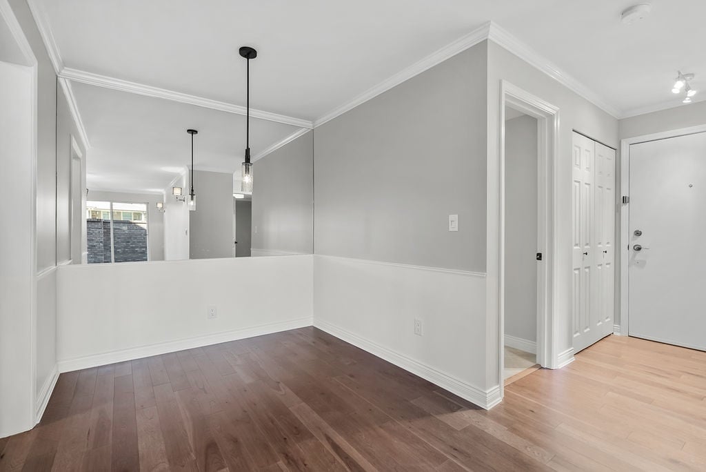 108-3875 W 4th Ave