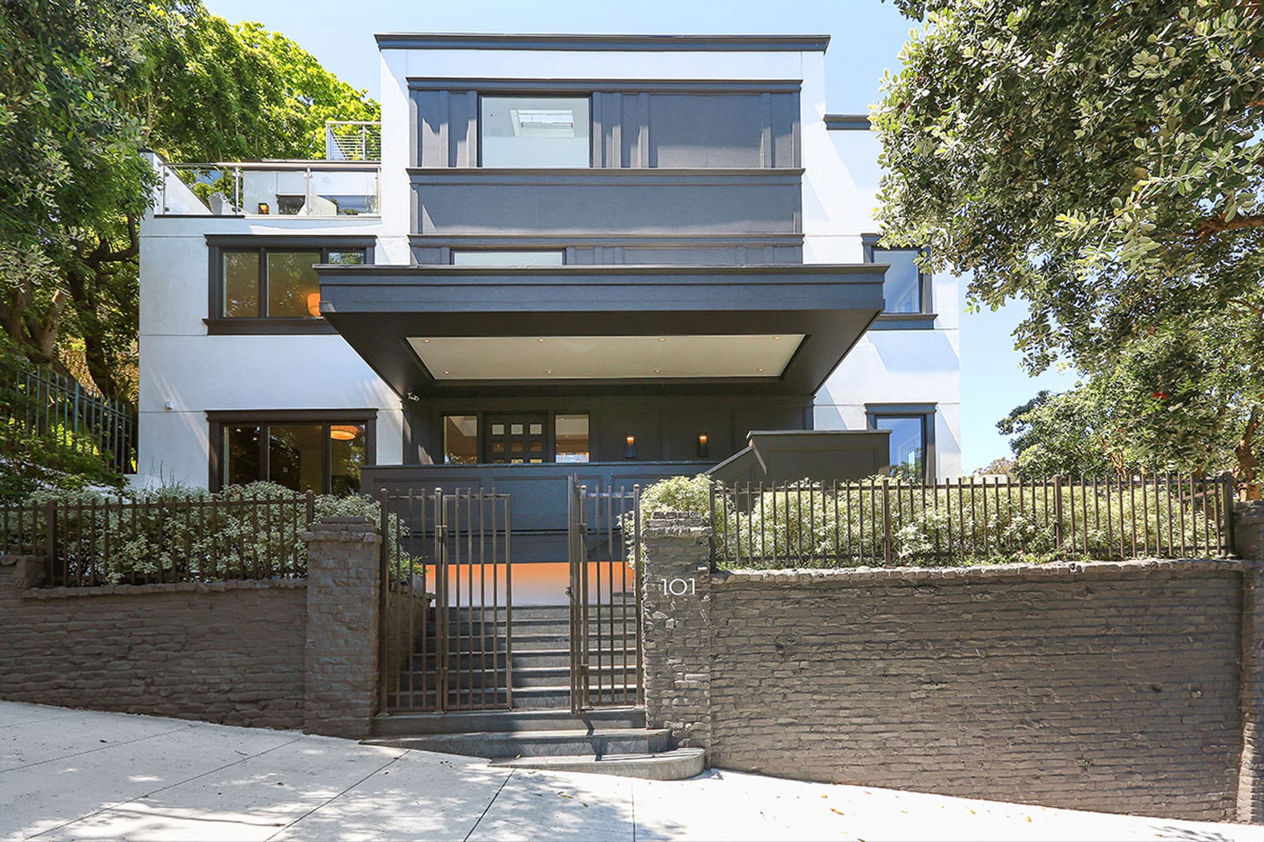 101 Maple Street