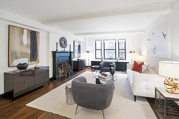 210 East 73rd Street Unit: 6E