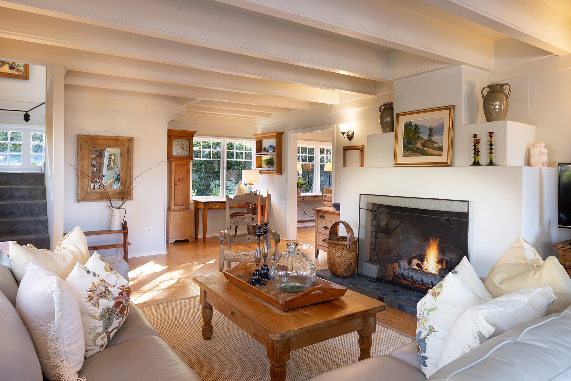 Spacious Carmel Cottage - Monte Verde & 7th SWC