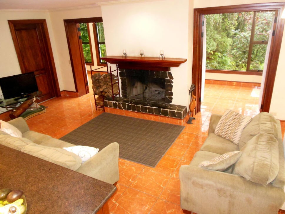 Riverfront Mountain Estate, Heredia