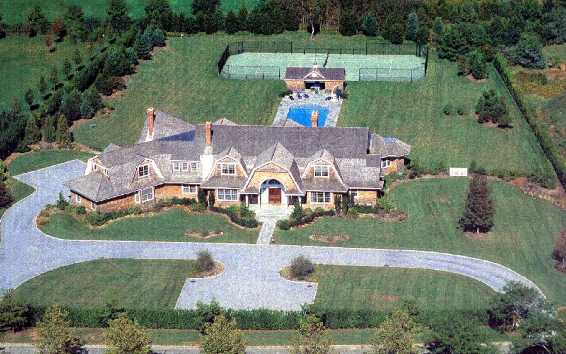 On Jule Pond Sensational Fordune Estate