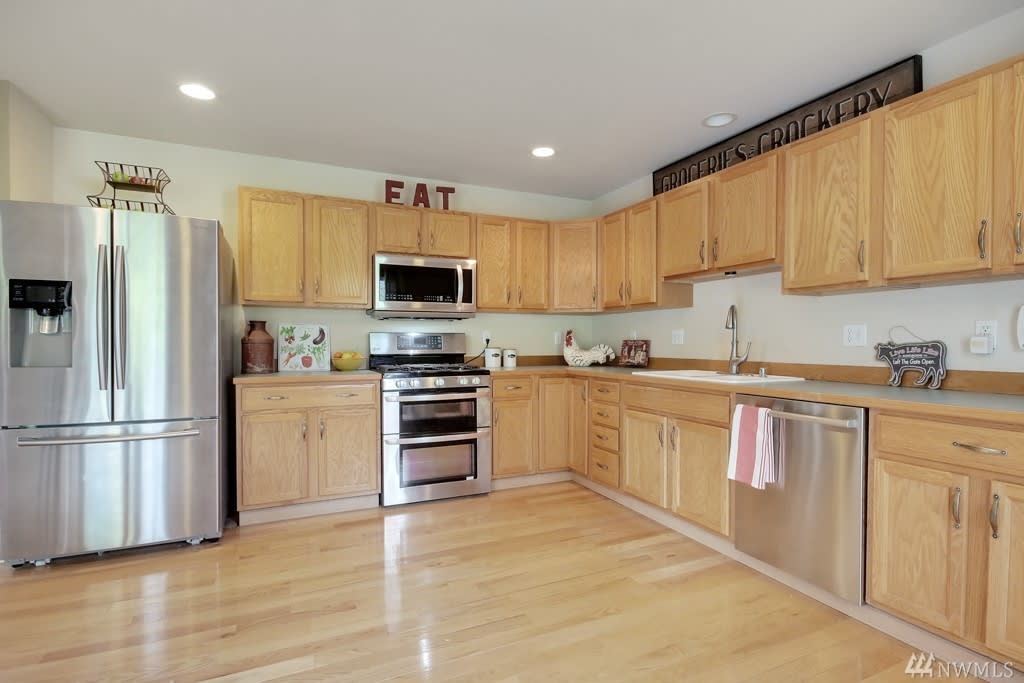 10106 201st Ave Ct E