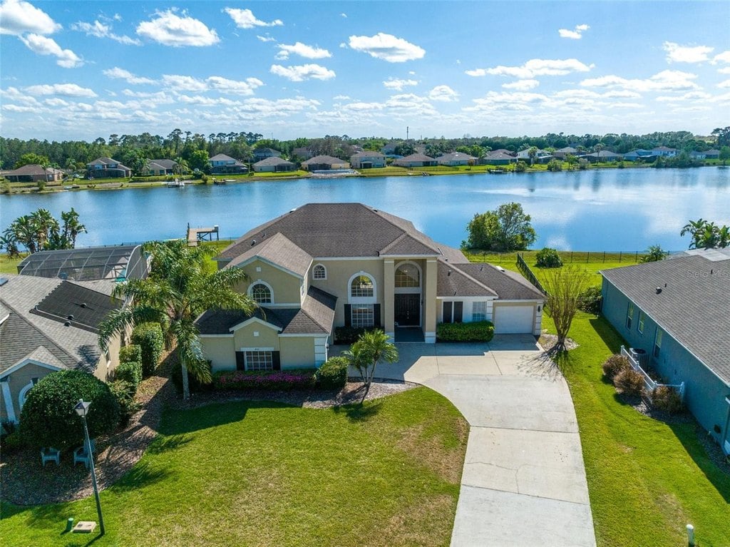 402 Osprey Lakes Cir