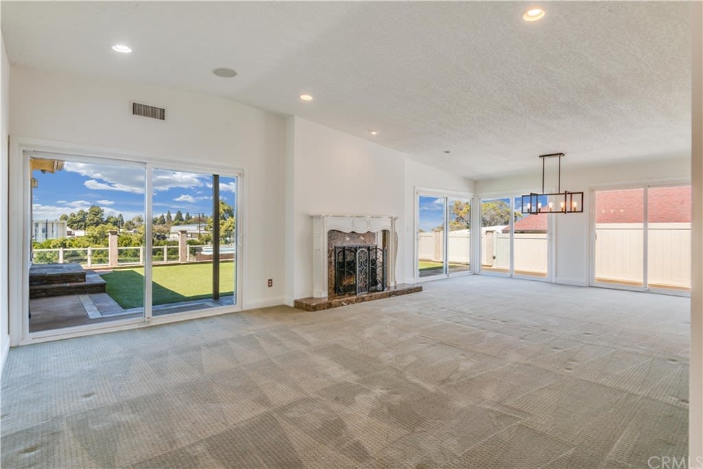 5087 Silver Arrow Dr