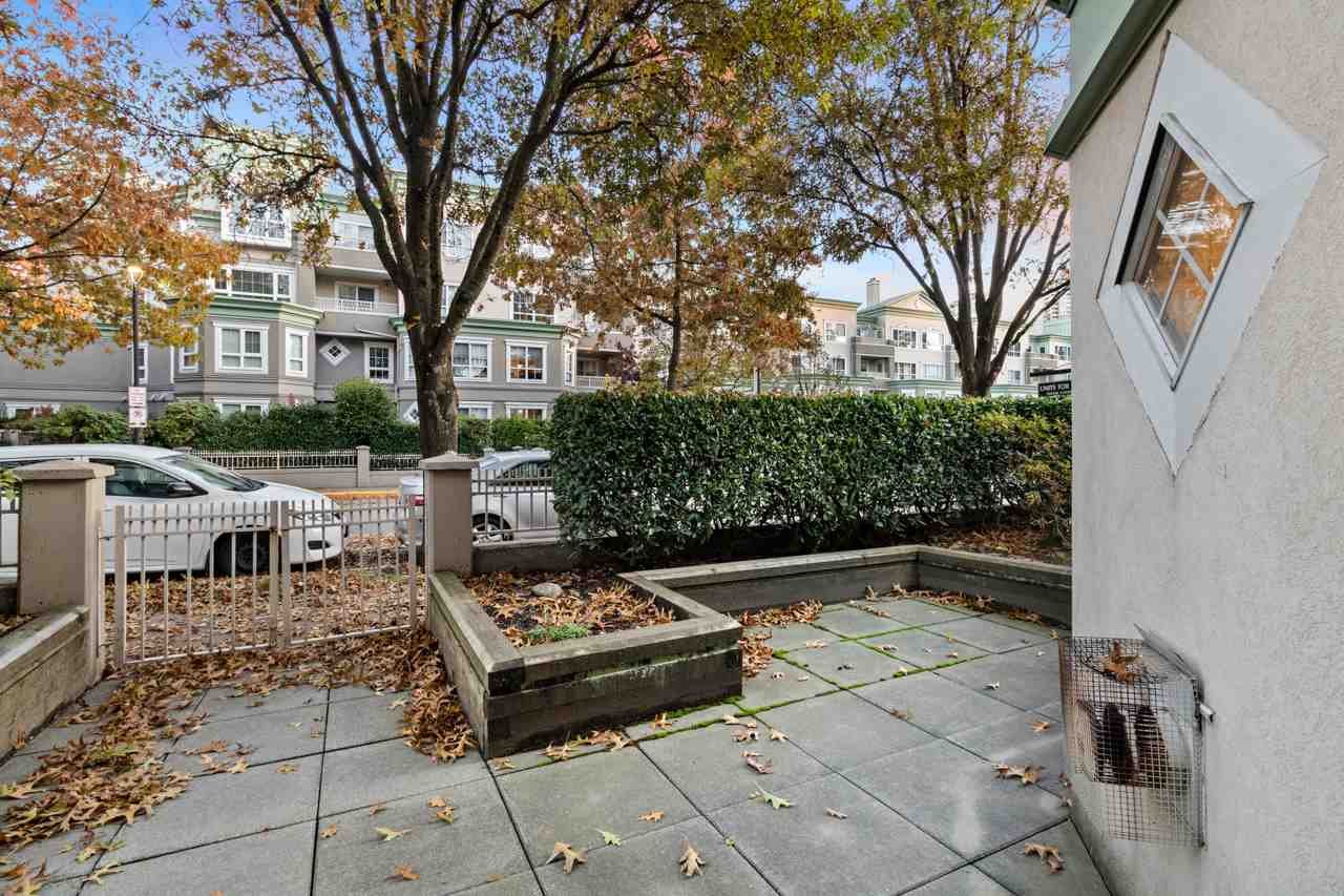 105-2975 Princess Cres