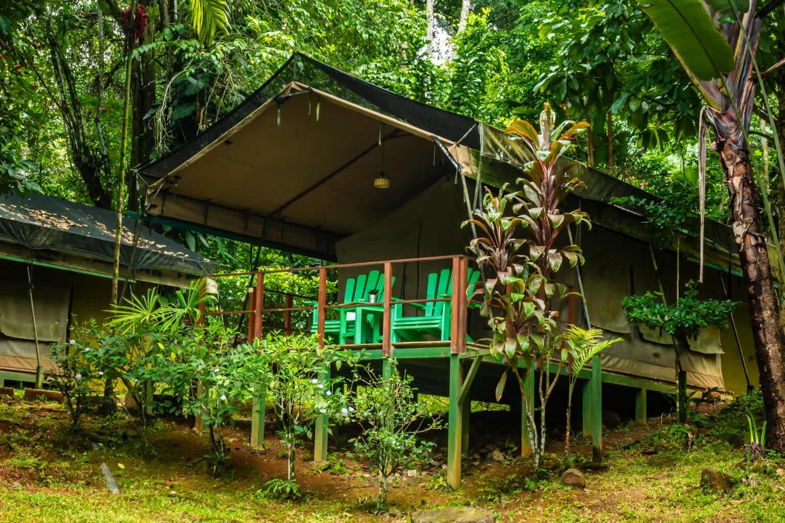 Discover Your Paradise: Exclusive Lodge on the Shores of a Crystal-Clear River