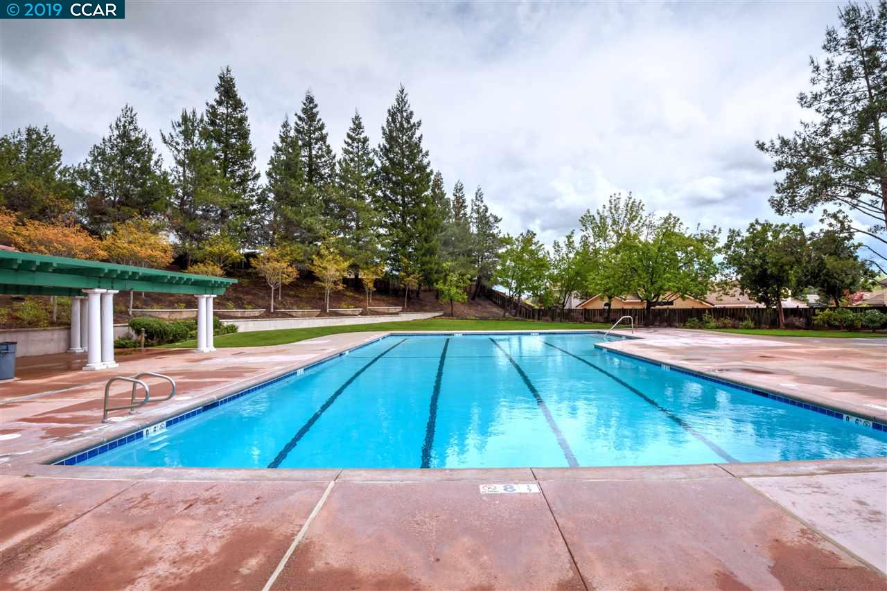 3332 Green Meadow Dr
