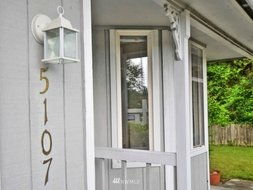 5107 159th Pl SW