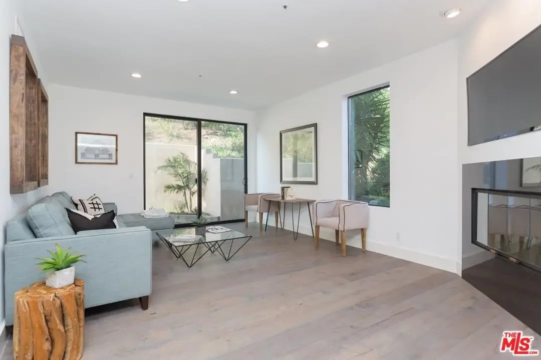 21559 PCH