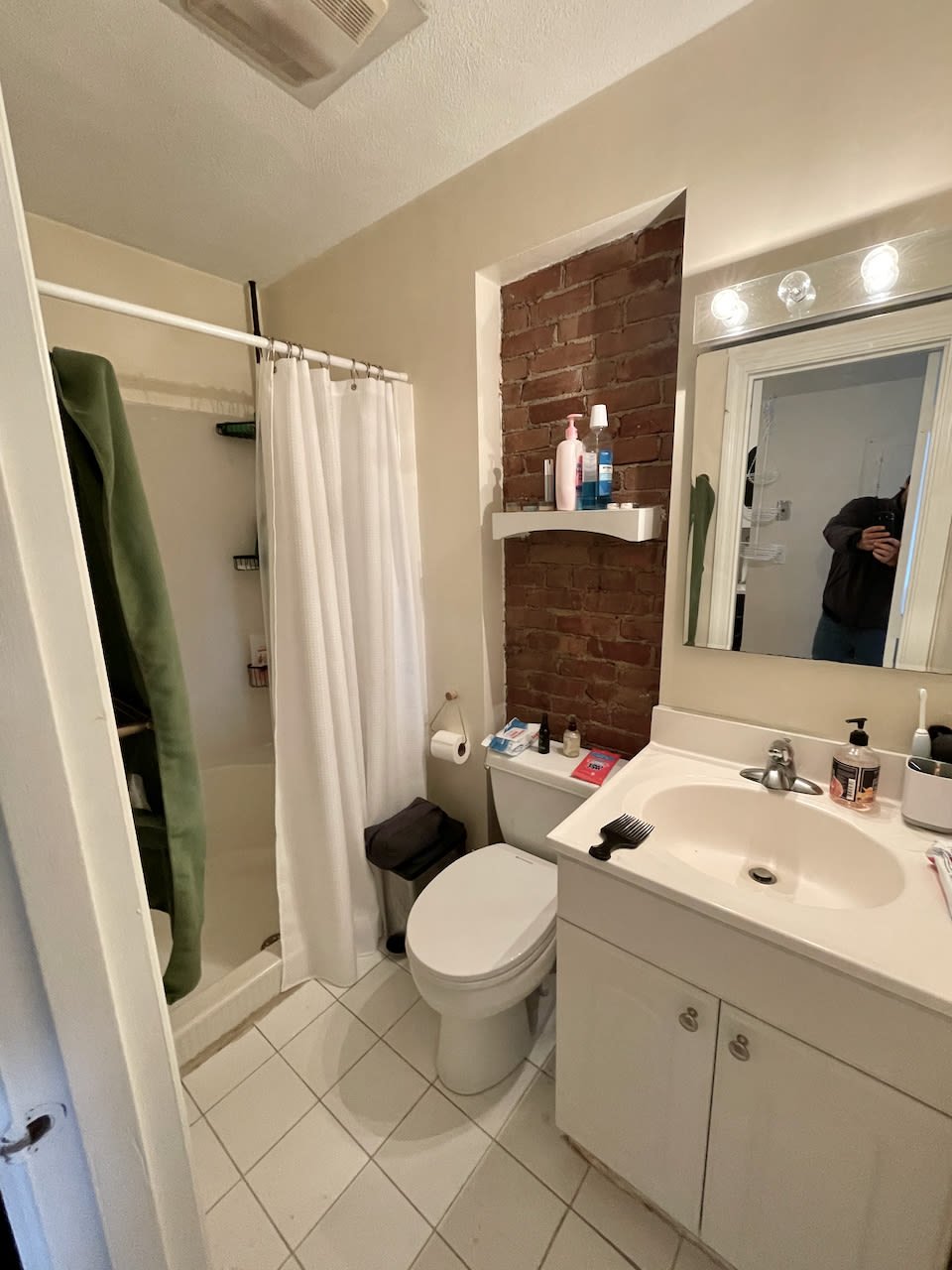 Gorgeous and Renovated West Newton Street Studio - Right on the Back Bay & South End Border! 