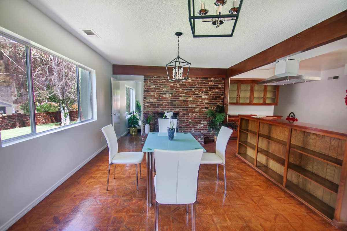 7982 Sangamon Ave California