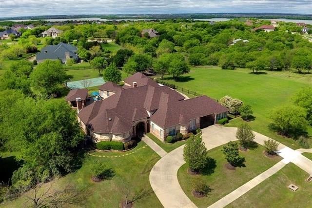 824 Mallard Pointe Dr