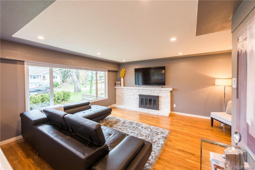 1257 Oakmount Rd