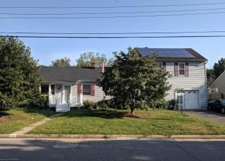 22 Meadowbrook Ave, Eatontown
