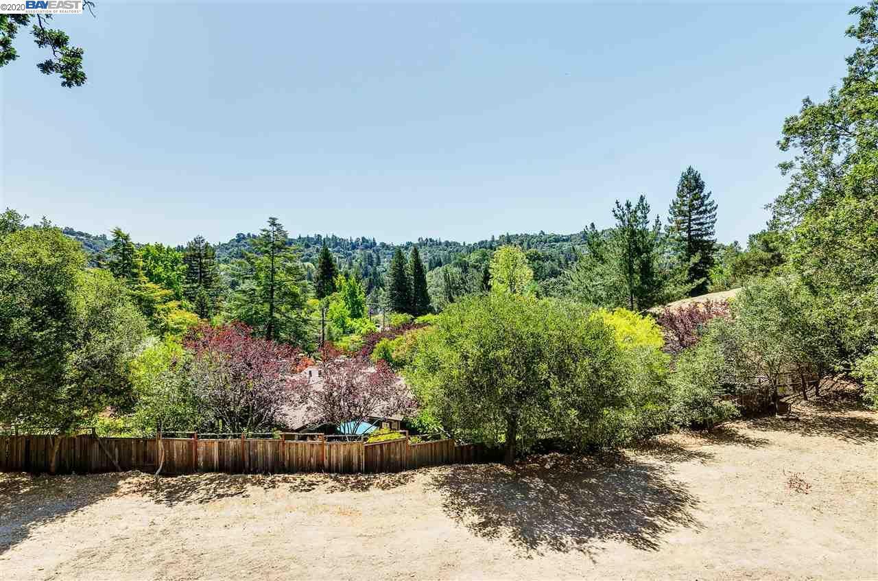 6 Saint James Ct, Orinda 