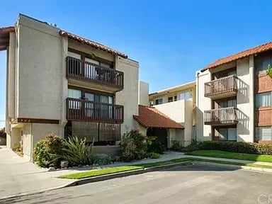 353 N Colorado Pl APT 304