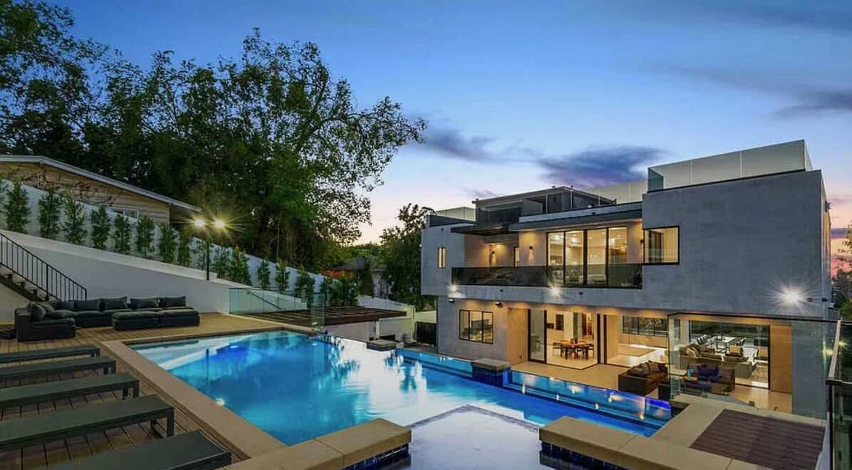 14582 Valley Vista Blvd, Sherman Oaks
