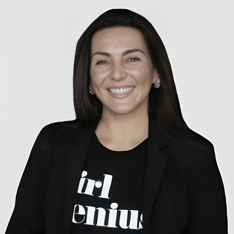 Iraida Nardi Coral Gables, FL Real Estate Agent Headshot 