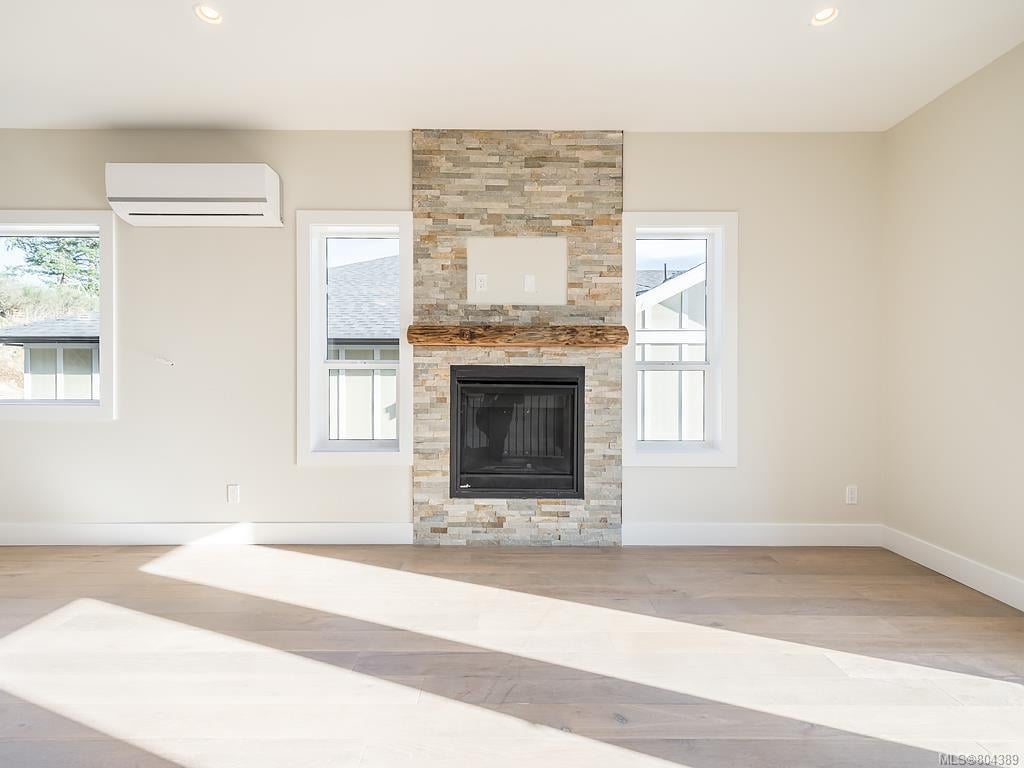 2288 Mountain Heights Dr