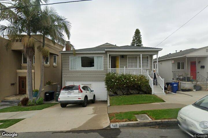 915 10th St