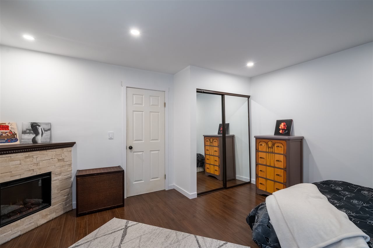 34-2978 Walton Ave