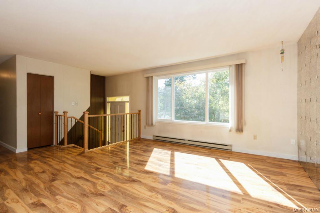 1084 Shaw Ave, Langford