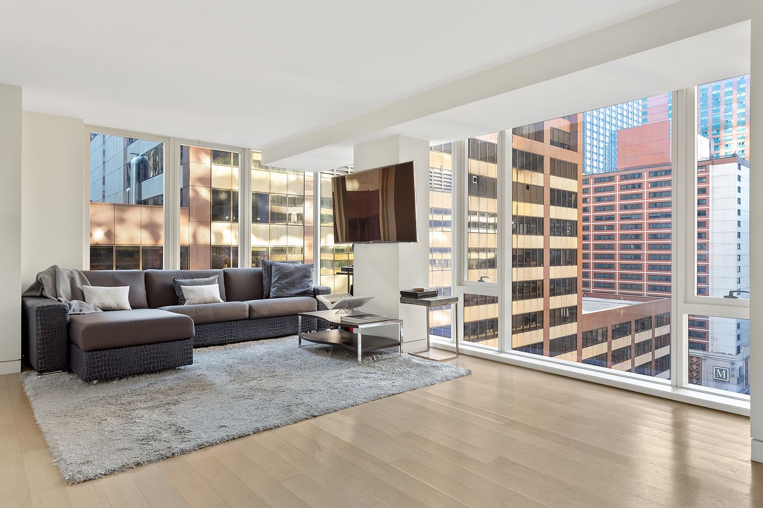 135 W 52nd St, Unit 10B
