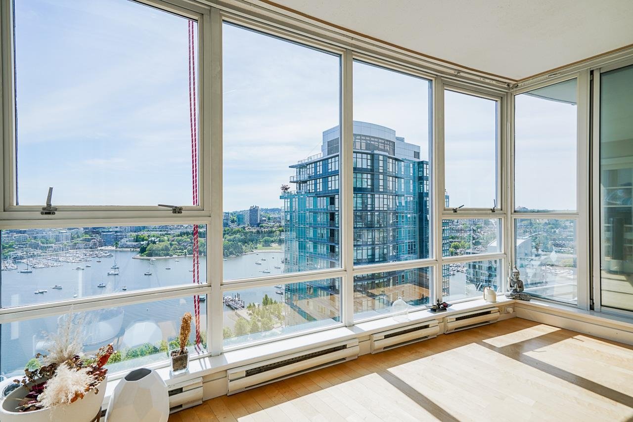 3001-1408 Strathmore Mews