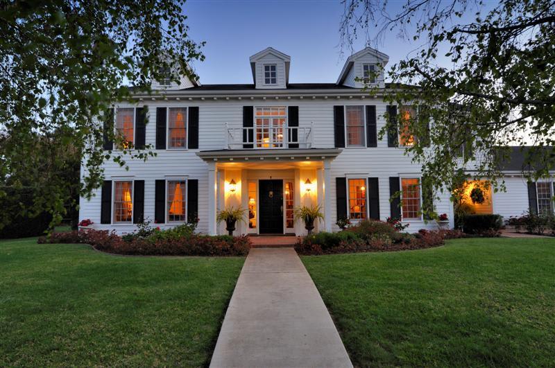 1225 Bel Air Dr