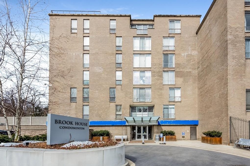 99 Pond Ave #200