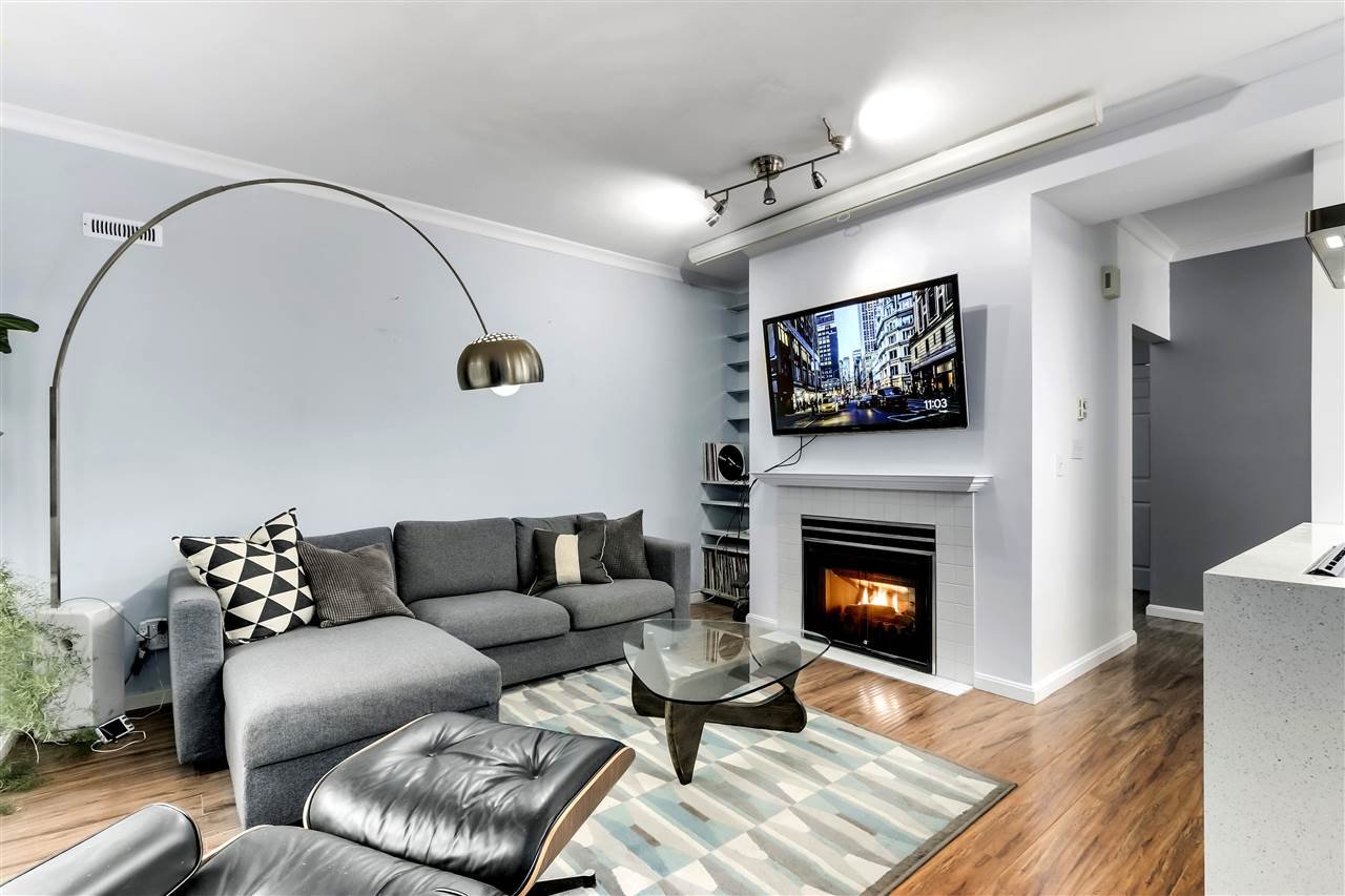 25-5988 Hastings St