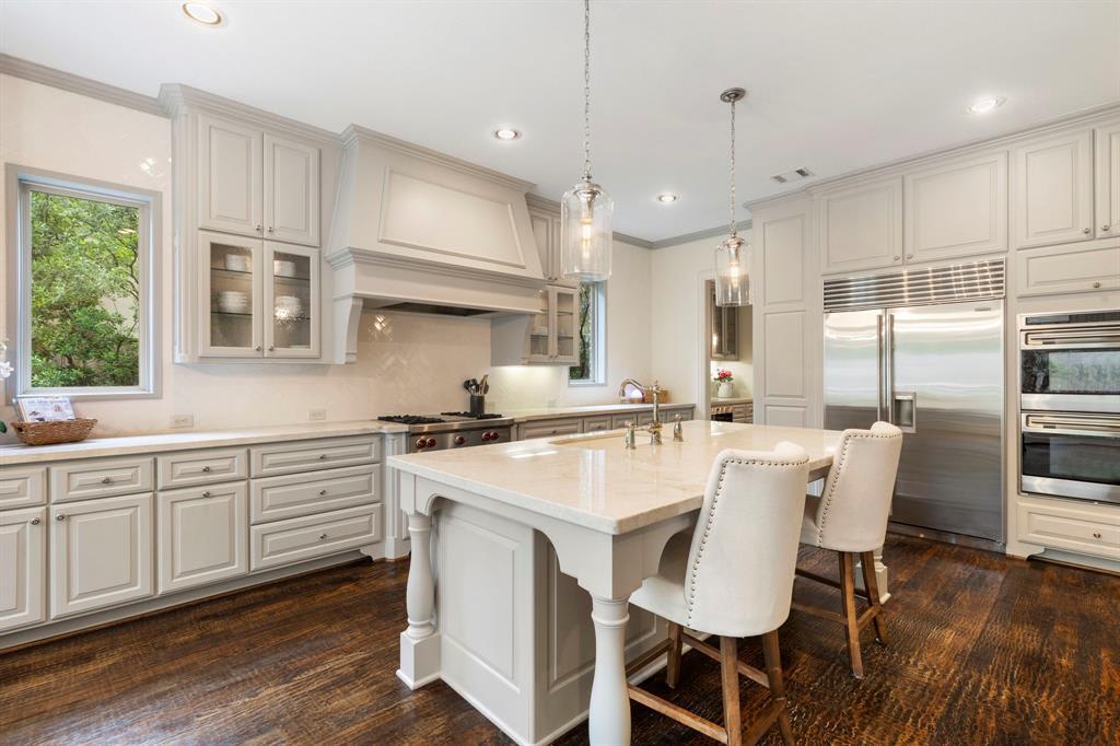 58 Roger Dell Ct