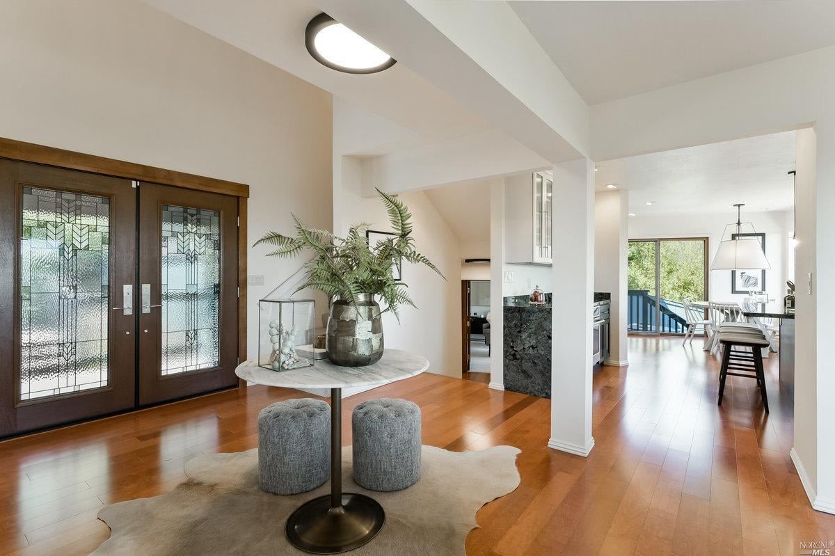 16 Manzanita Pl